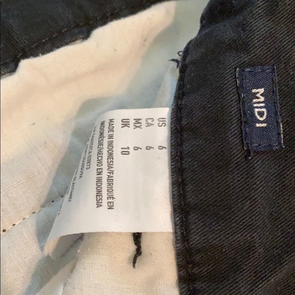 AE black midi shorts - Picture 2 of 3